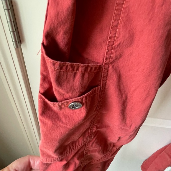 Kuhl Born in the mountains pants in a red/orange/salmon color size 8 - Picture 9 of 13